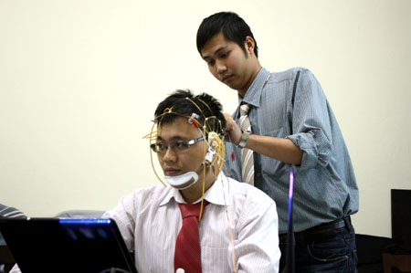 Nhìn lại không khí "nóng bỏng" vòng Chung khảo Nhân tài Đất Việt 2010 - 10