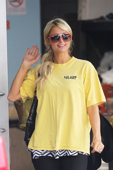 Paris Hilton: Đi lao động công ích... vẫn sành điệu - 3