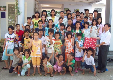 Chuyện về ông thầy có 38 đứa con - 2