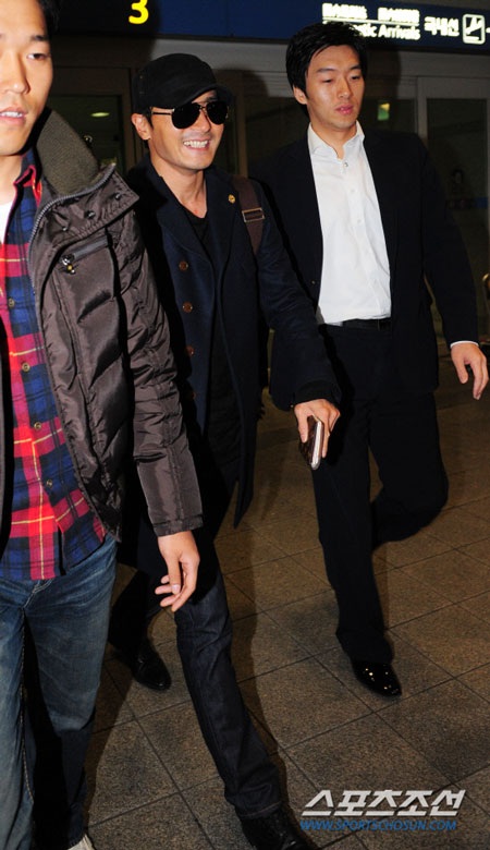 Jang Dong Gun đã trở về Hàn Quốc - 12 Jang Dong Gun đã trở về Hàn Quốc - 12