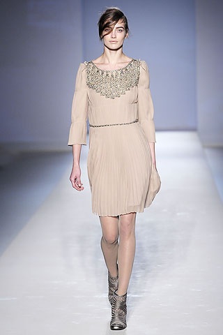 BST thu đông 2010 của Alberta Ferretti - 2