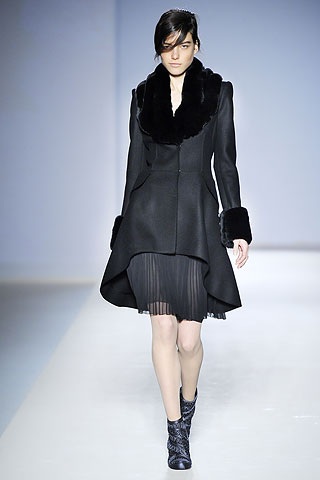 BST thu đông 2010 của Alberta Ferretti - 13