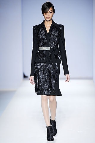 BST thu đông 2010 của Alberta Ferretti - 19