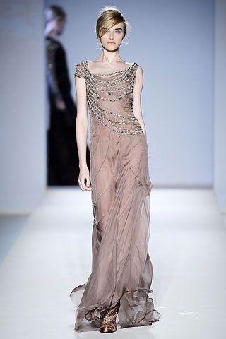 BST thu đông 2010 của Alberta Ferretti - 32