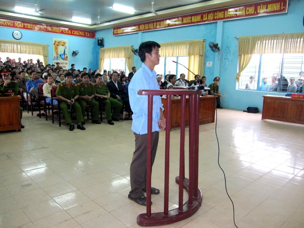 Những vụ án đau lòng từ ghen - 1