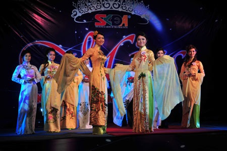 “Sống thử” đưa Trần Thị Nga thành Hoa khôi trường Điện ảnh - 3 “Sống thử” đưa Trần Thị Nga thành Hoa khôi trường Điện ảnh - 3