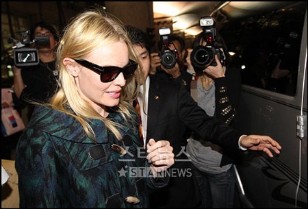 Kate Bosworth "theo" Jang Dong Gun sang Hàn Quốc - 14 Kate Bosworth "theo" Jang Dong Gun sang Hàn Quốc - 14