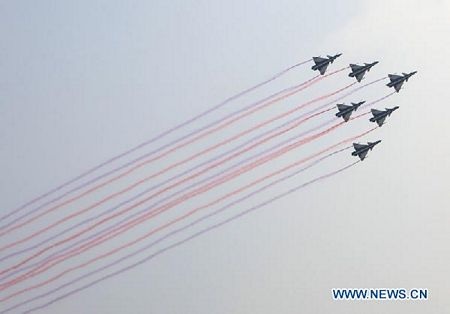 Phi đội bay “made in China” tại triển lãm hàng không  - 10