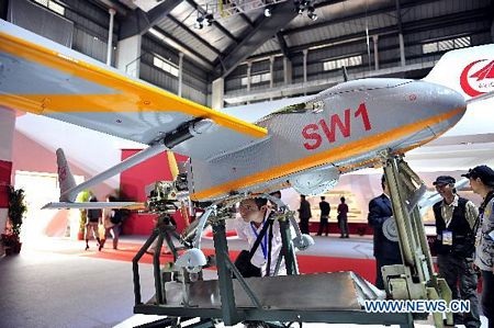 Phi đội bay “made in China” tại triển lãm hàng không  - 5