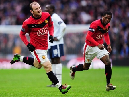 Evra chấp nhận tha thứ cho Rooney - 1