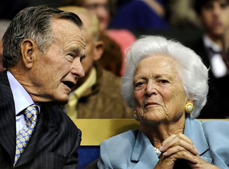 Vợ Bush "cha" khuyên Sarah Palin “ở nhà” - 1 Vợ Bush "cha" khuyên Sarah Palin “ở nhà” - 1