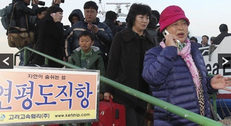 Đảo Hàn Quốc chìm trong khói lửa sau vụ nã pháo - 6