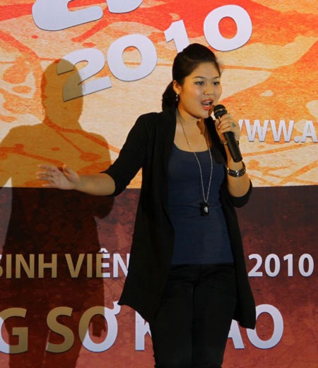 Tưng bừng khởi động Tiếng hát SV Hà Nội 2010 - 7