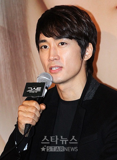 Song Seung Hun thân mật với người đẹp Nhật Bản - 14 Song Seung Hun thân mật với người đẹp Nhật Bản - 14