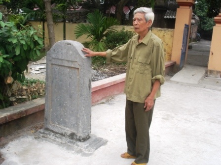 Cuốn thư đồng cổ lớn nhất Việt Nam - 2