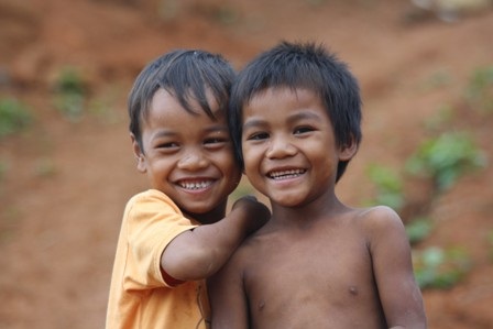 Xót lòng trẻ vùng biên - 12