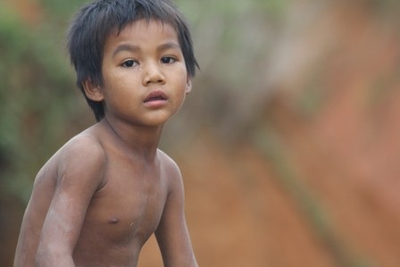 Xót lòng trẻ vùng biên - 6