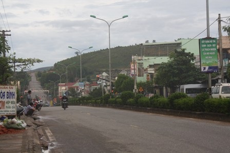 Xót lòng trẻ vùng biên - 3