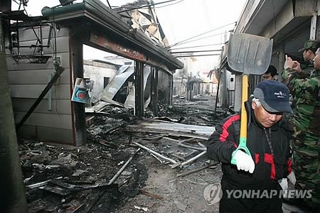 Đảo Hàn Quốc tan hoang sau vụ đấu pháo - 6