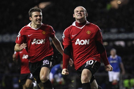 Trước vòng 15 Premier League: Đường đua khốc liệt - 1