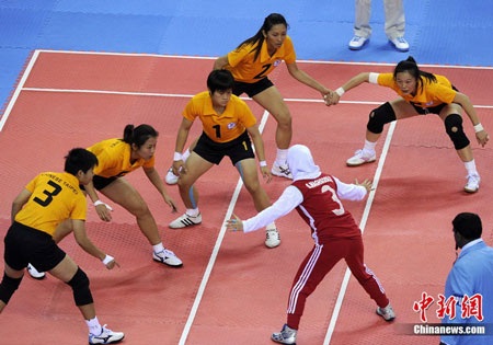 Những màn “chim ưng bắt gà” tại ASIAD 16 - 3