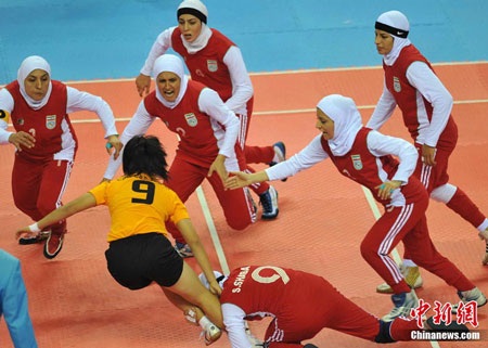 Những màn “chim ưng bắt gà” tại ASIAD 16 - 8