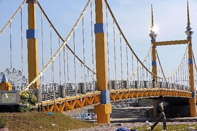 Thủ tướng Campuchia khóc trong lễ quốc tang  - 15