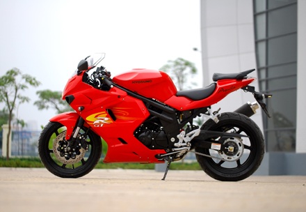 Môtô Sport 650cc đầu tiên lắp tại Việt Nam - 4 Môtô Sport 650cc đầu tiên lắp tại Việt Nam - 4