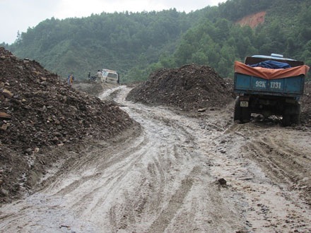 Những cung đường mới nhìn đã… khiếp - 1 Những cung đường mới nhìn đã… khiếp - 1