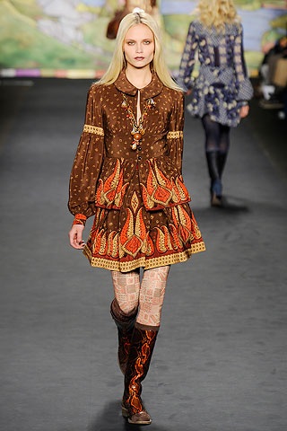 BST thu đông 2010 của Anna Sui - 23