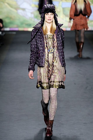 BST thu đông 2010 của Anna Sui - 1