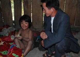 Gia đình “người rừng” - 3 Gia đình “người rừng” - 3