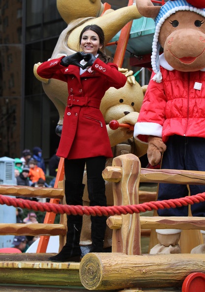 “Sao” diễu hành mừng lễ tạ ơn - 3