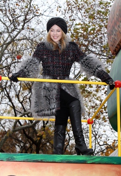 “Sao” diễu hành mừng lễ tạ ơn - 20