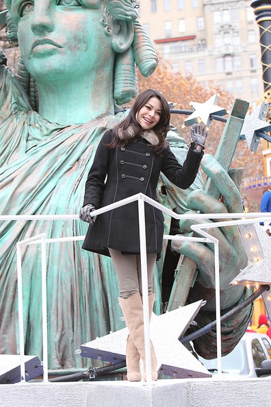 “Sao” diễu hành mừng lễ tạ ơn - 26