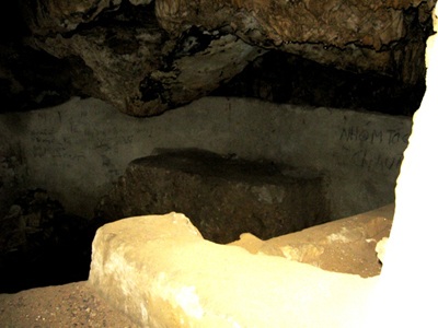 Khám phá nơi cất giấu tiền của Ngân hàng Nhà nước thời chiến tranh - 8