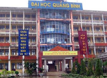 Cho thôi việc Hiệu trưởng Đại học Quảng Bình - 1 Cho thôi việc Hiệu trưởng Đại học Quảng Bình - 1