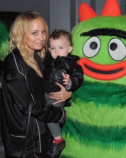 Nicole Richie - Joel Madden: “Mua vui” cho con - 6 Nicole Richie - Joel Madden: “Mua vui” cho con - 6