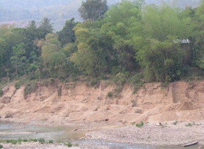 Sạt lở hai bờ sông Lam: Thực trạng và giải pháp - 4