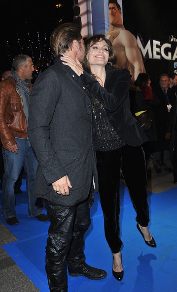 Brad Pitt - Angeliana Jolie: Tình tứ tại Pháp - 12 Brad Pitt - Angeliana Jolie: Tình tứ tại Pháp - 12