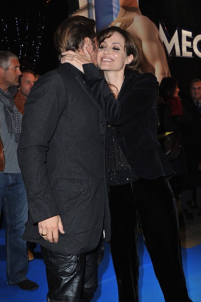 Brad Pitt - Angeliana Jolie: Tình tứ tại Pháp - 11 Brad Pitt - Angeliana Jolie: Tình tứ tại Pháp - 11