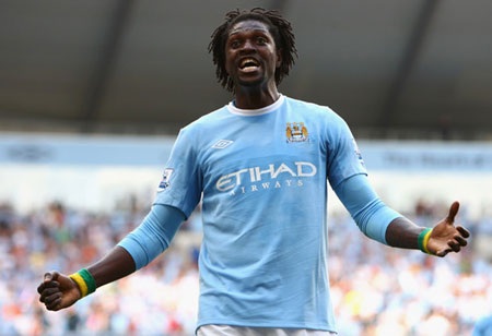 Tottenham tính chiêu mộ Adebayor - 1