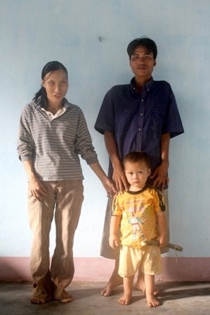 Đôi vợ chồng khuyết tật thèm nghe con trẻ bi bô (Mã số 58) - 2