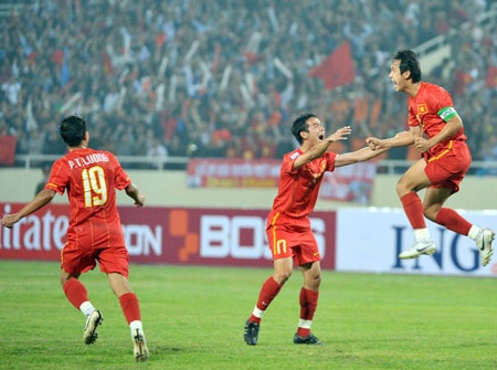 Báo quốc tế ngợi khen chiến thắng hủy diệt của ĐT Việt Nam - 1 Báo quốc tế ngợi khen chiến thắng hủy diệt của ĐT Việt Nam - 1