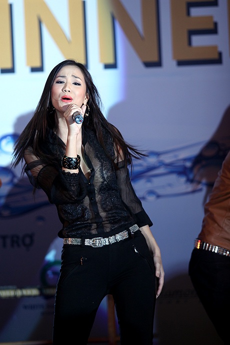 Xem những màn trình diễn đẹp mắt trong Gala dinner - 3 Xem những màn trình diễn đẹp mắt trong Gala dinner - 3