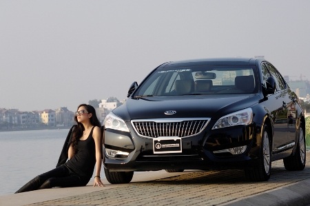 Kia K7 sóng đôi siêu mẫu châu Á  - 12