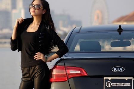 Kia K7 sóng đôi siêu mẫu châu Á  - 11