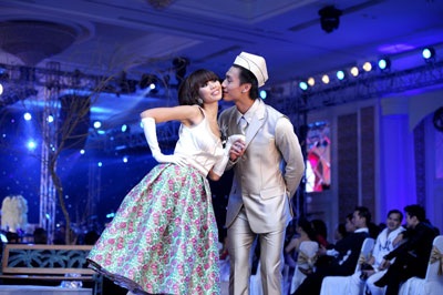 Lung linh nhiều sắc màu đêm Dạ tiệc của Mr Đàm - 16 Lung linh nhiều sắc màu đêm Dạ tiệc của Mr Đàm - 16