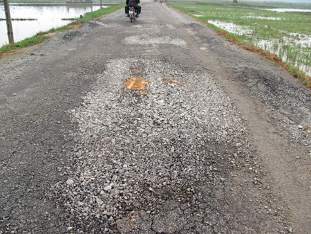 Bài 2: Đau đầu với các “ông” thầu - 2