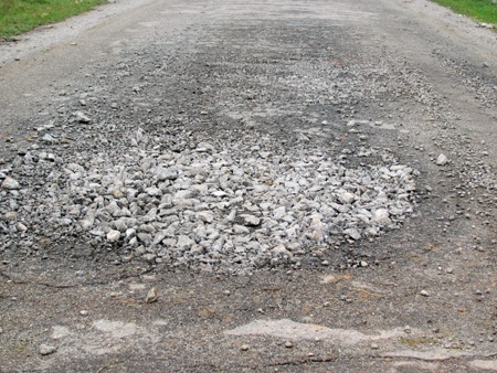 Bài 2: Đau đầu với các “ông” thầu - 3